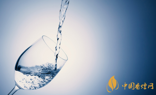 國(guó)窖1573價(jià)格表52度多少錢(qián)一瓶 國(guó)窖1573價(jià)格圖表