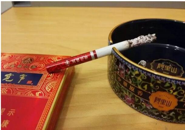 寬窄五糧濃香，香煙邂逅五糧液你值得擁有